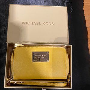 BRAND NEW MICHEAL KORS WOMENS WALLET